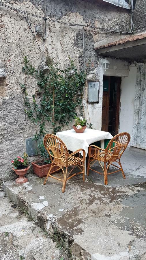 Poggio BustoneLa Casetta Del Pellegrino公寓 外观 照片